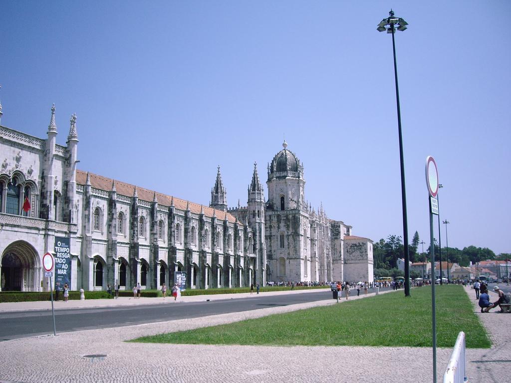Bed and Breakfast Residencial Camoes Lisboa Exterior foto